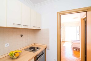 Geladeira, fogão, cooktop, lava-louças