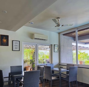 Restaurant - PAS RESORTS (Anjuna)