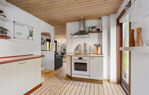 Fridge, dishwasher, coffee/tea maker