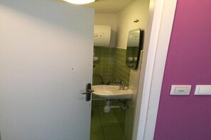 Bathroom - Apartments Elena (ST) - Duplex Studio Apartment (Purple) (Split)