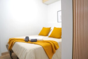 2 bedrooms, iron/ironing board, WiFi, bed sheets - Central & Luxury (València)