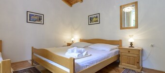 Oreb Dream Apartments - One Bedroom Apartment with Terrace and Garden View (Apartment 3)