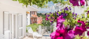 Apartment Hope (ST) - Two Bedroom Apartment with Balcony