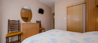 Apartments & Rooms Green Bay - Dobbeltværelse med balkon og havudsigt (værelse 2)