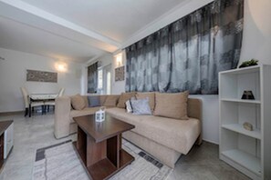 تلفزيون ذكي