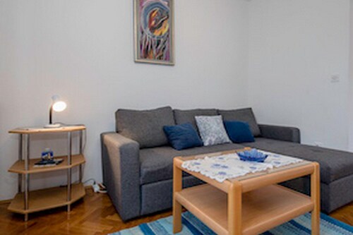 Apartments & Rooms Green Bay - Two Bedroom Apartment with Balcony and Sea View (APP 6)