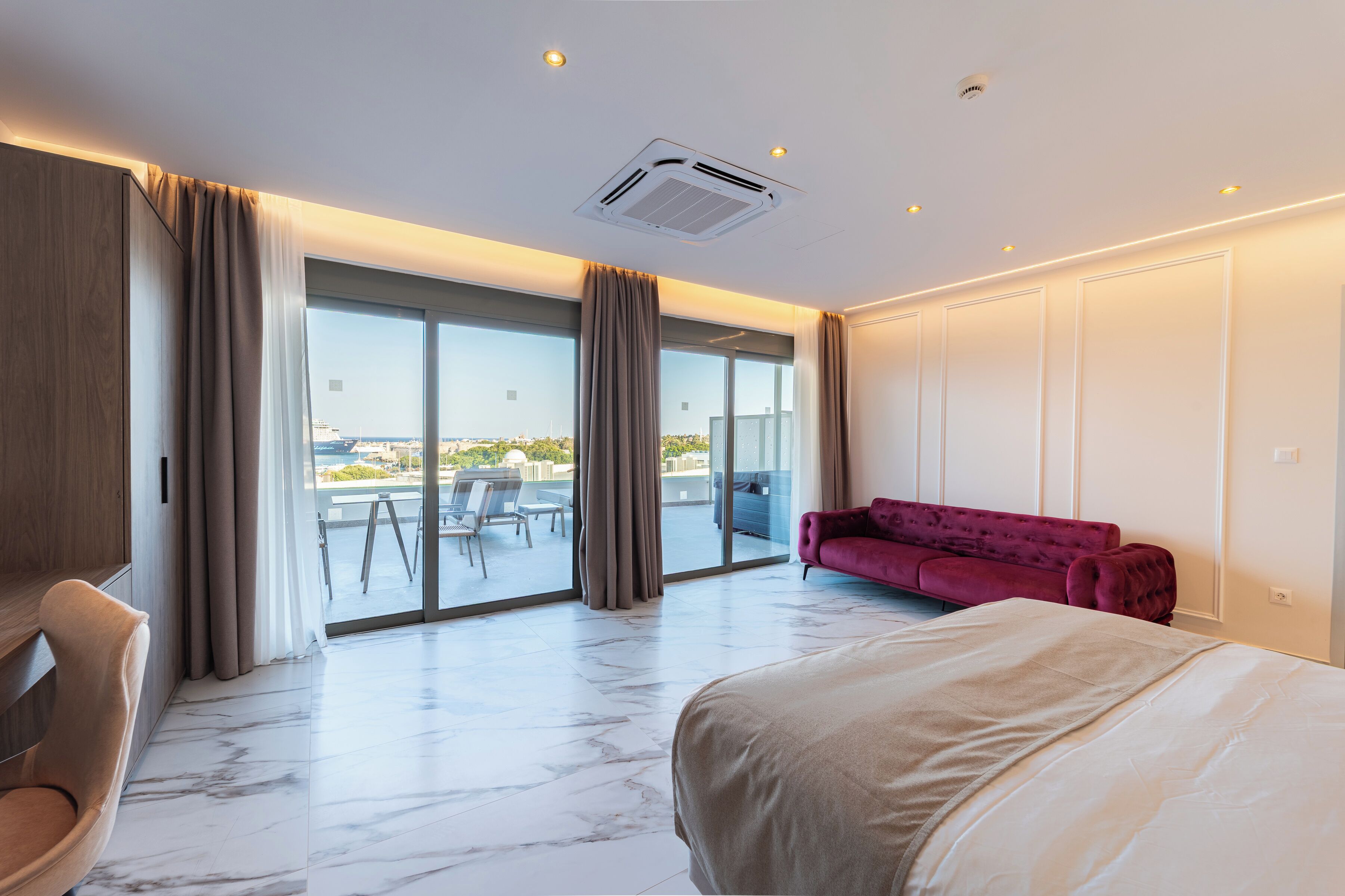 Photo - Philia Center Suites