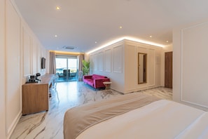 Superior King Suite | Private | Minibar, in-room safe, blackout curtains, soundproofing - Philia Center Suites (Rhodes)