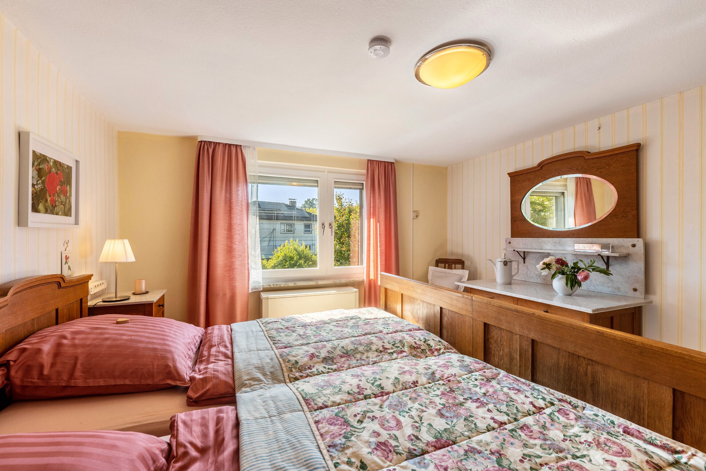 2 makuuhuonetta, ilmainen Wi-Fi, vuodevaatteet