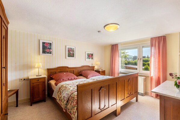 2 bedrooms, free WiFi, bed sheets