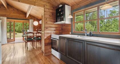 Peaceful holiday home close to nature