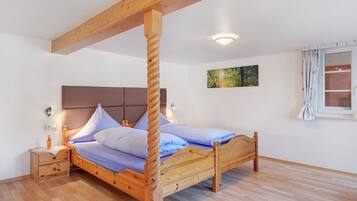 3 habitaciones, wifi gratis y ropa de cama