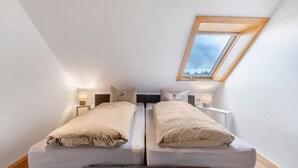 1 室のベッドルーム、アイロン / アイロン台、WiFi (無料)、ベッドシーツ