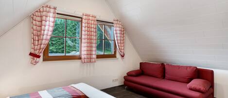 1 bedroom, free WiFi, bed sheets