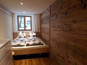 1 camera, Wi-Fi gratuito, lenzuola