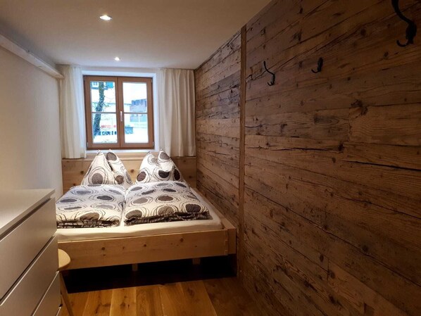 1 makuuhuone, ilmainen Wi-Fi, vuodevaatteet