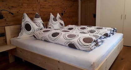 Ferienwohnung 'Mittagspitz' mit Gemeinschaftsgarten und Wi-Fi