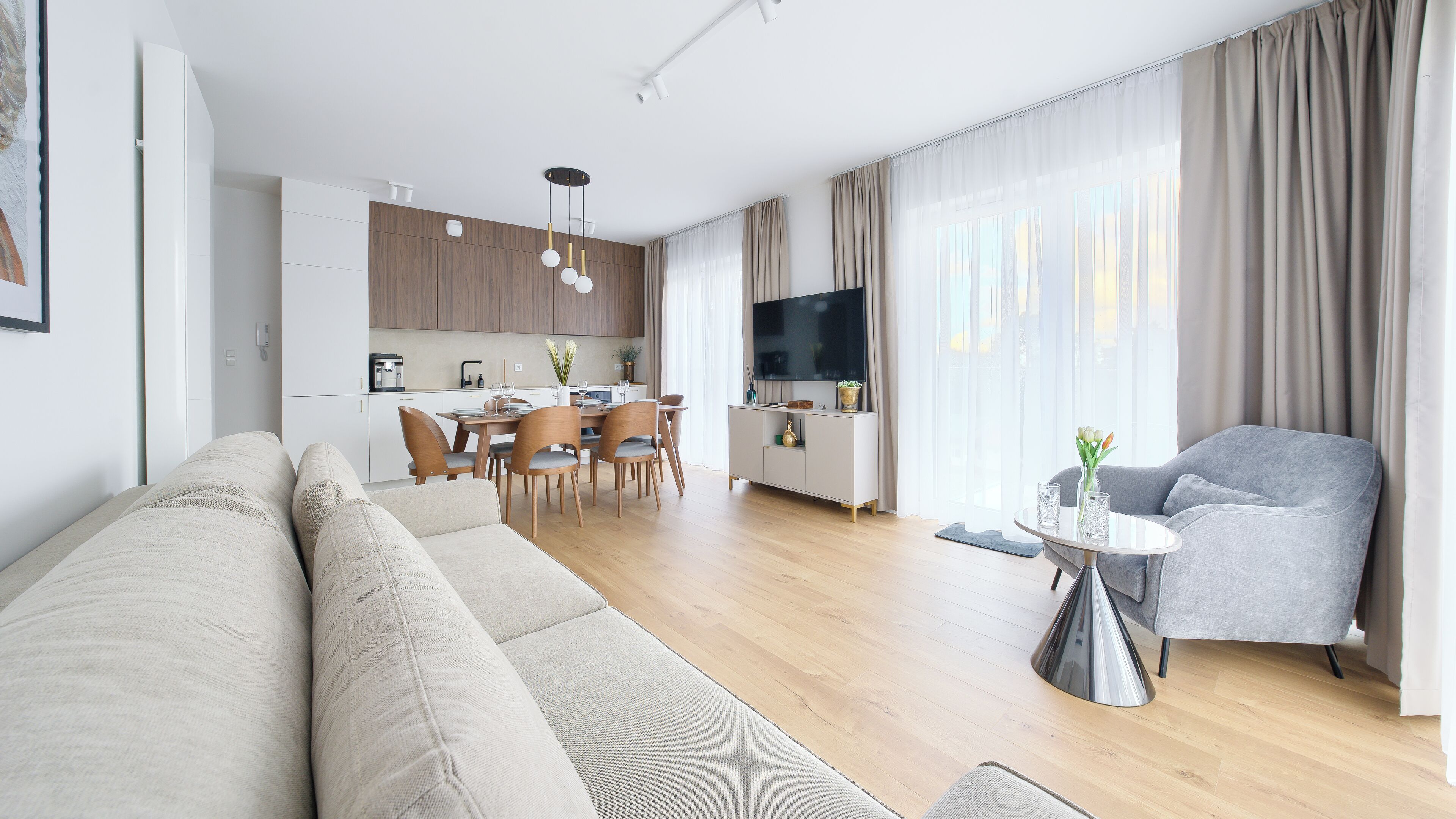 Appartement (A30) | Coin séjour | Télévision à écran plat de 30 pouces avec chaînes par satellite