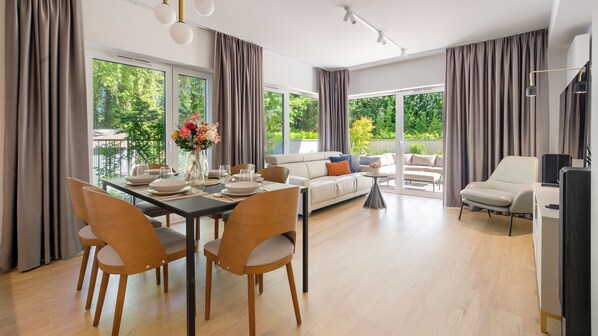 Apartment (B7) | Living area