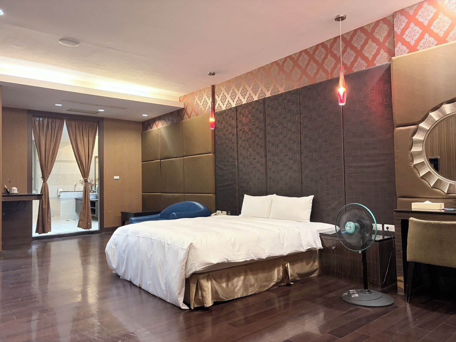 エリート ダブルルーム | 防音設備、WiFi (無料)