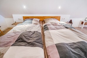 1 bedroom, free WiFi, bed sheets