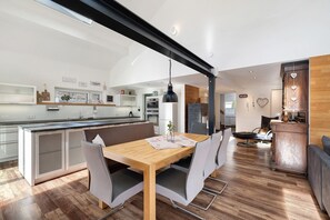 Dining - Holiday Apartment 'Forest' with Private Terrace and Wi-Fi (Renchen)