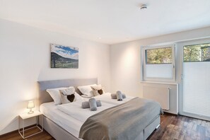 3 chambres, accès au Wi-Fi (inclus), literie fournie