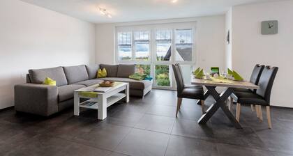 Apartment 'Haldenweg' with Mountain View, Shared Garden and Balcony