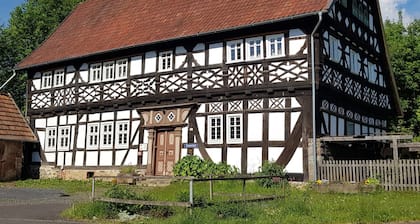 Ferienwohnung 'Eva' mit privater Terrasse, Gemeinschaftsgarten und Wi-Fi