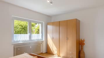 2 bedrooms, free WiFi, bed sheets