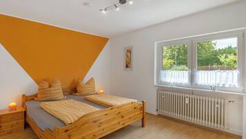 2 bedrooms, free WiFi, bed sheets