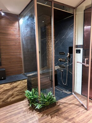 Bathroom shower