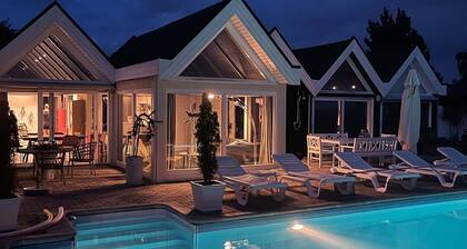 Exclusive vacation home with panoramic sea views, heated pool & sauna in privacy