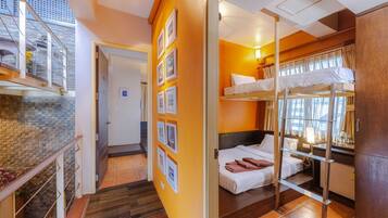 1 bedroom, desk, bed sheets