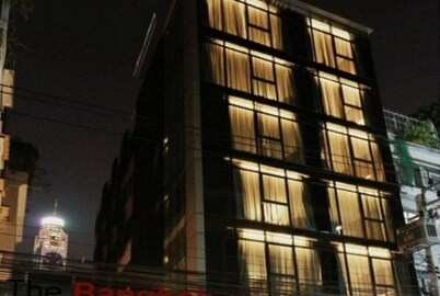 Deluxe City Stay | Near Airport Link & Transport