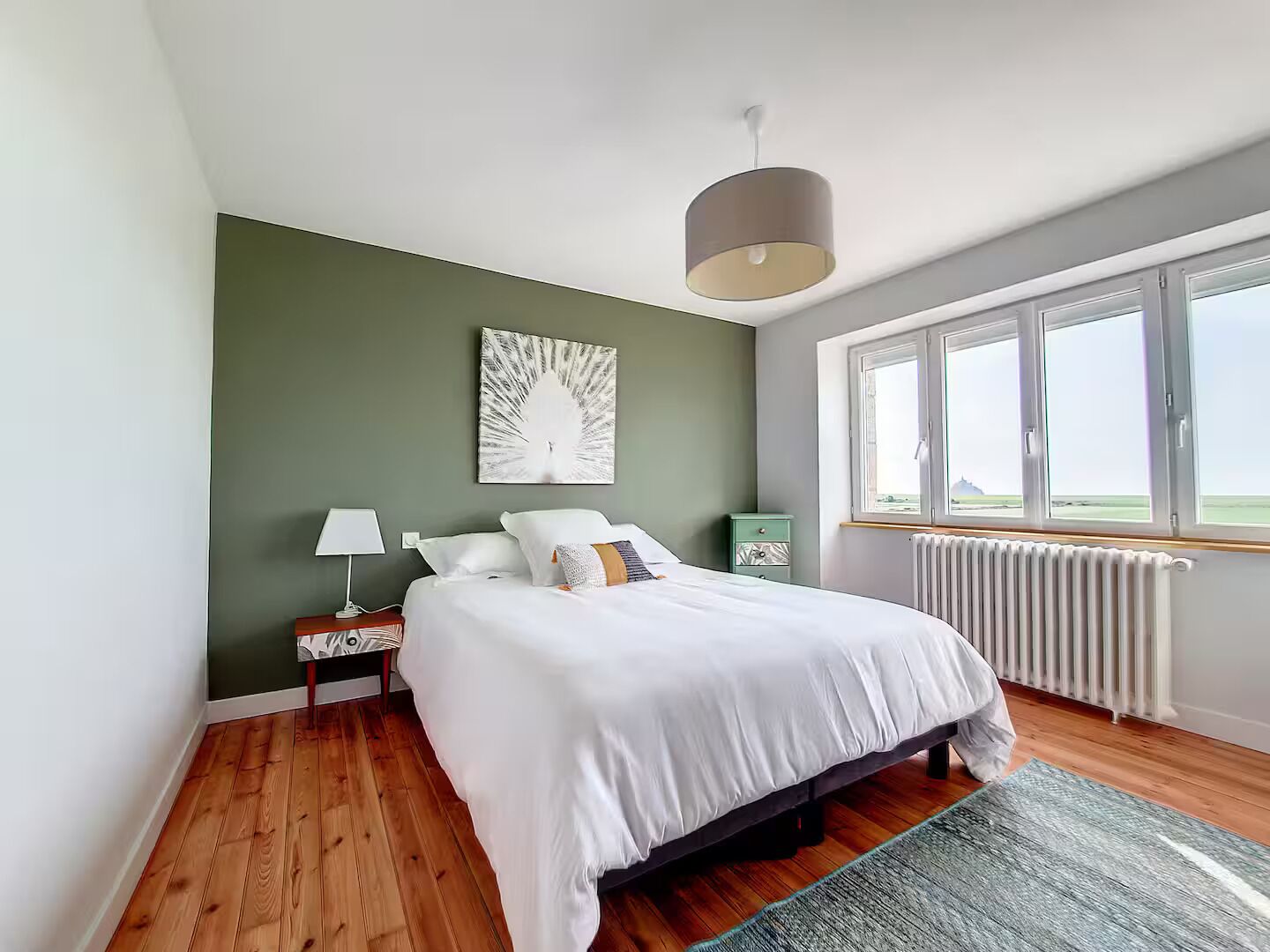 5 slaapkamers, een strijkplank/strijkijzer, wifi, beddengoed