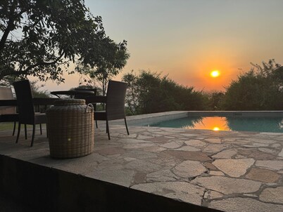 Bwana Tembo Safari Camp