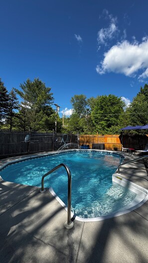Piscine extérieure, piscine chauffée