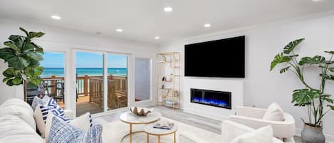 Smart TV y chimenea