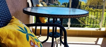 Breeze & Beach Studio 2 (Studio with sea view and close to the beach)