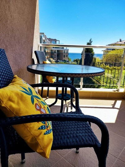 Breeze & Beach Studio 2 (Studio with sea view and close to the beach)