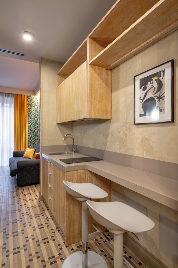 Private kitchenette