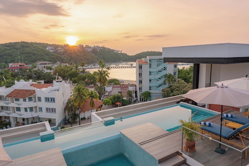 EOS Suites
