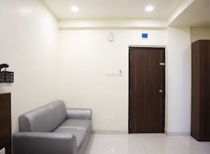 Phòng Premium | Bàn