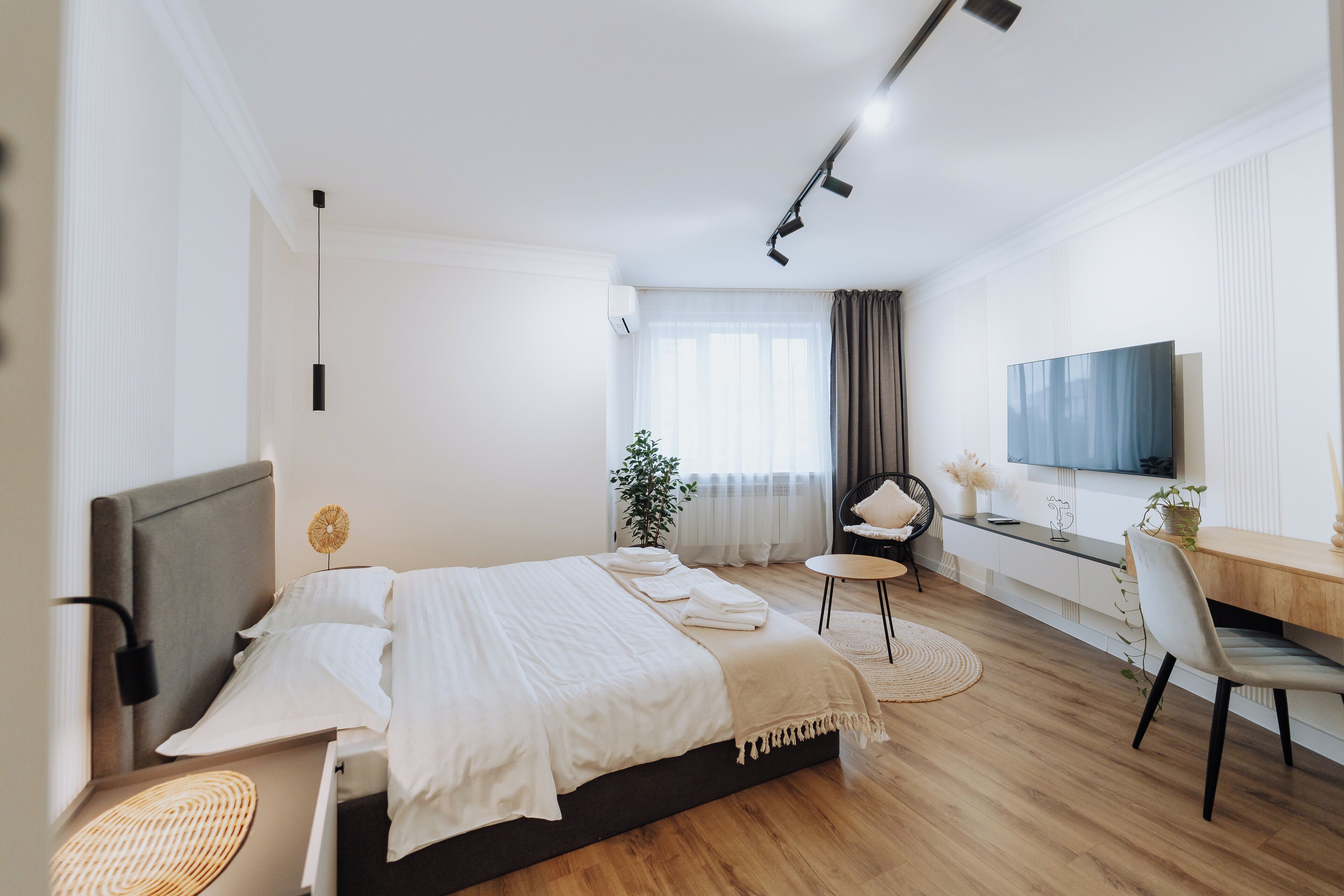 1 bedroom, desk, iron/ironing board, travel crib