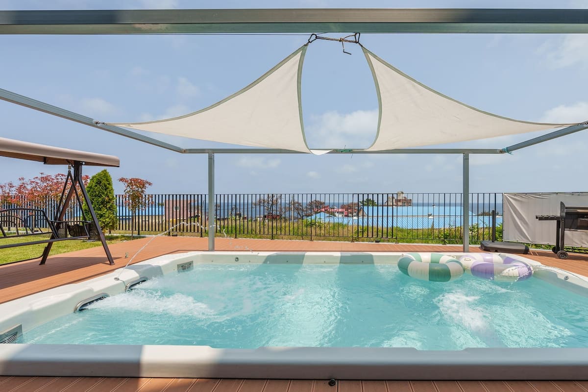 Basic Room, 1 Bedroom (Luna 301 (Pool Villa/Spa/BBQ)) | 1 bedroom, free WiFi