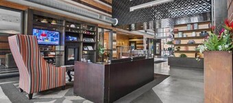 CozySuites Mill District with pool, gym #03