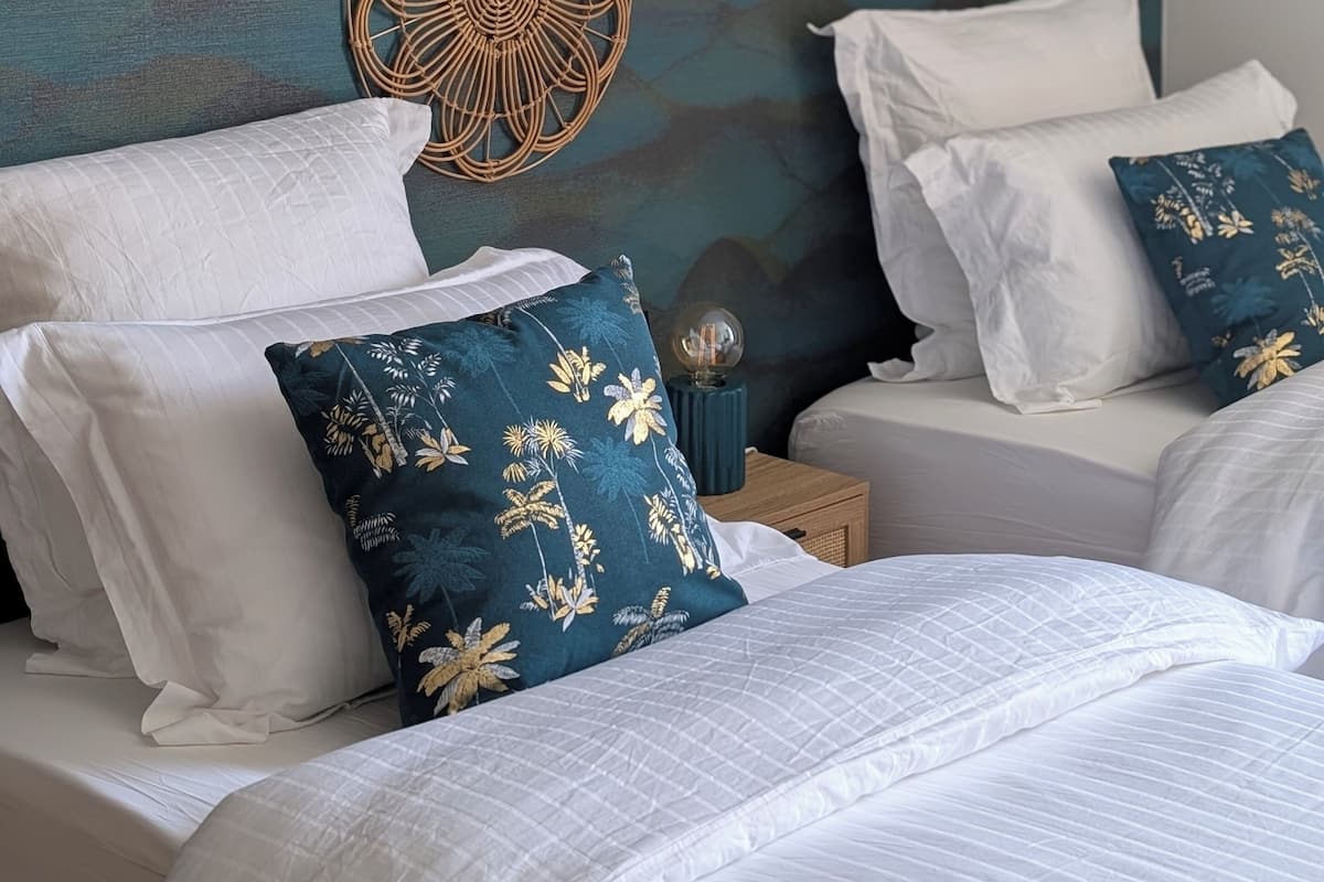 La Chambre de Pierre | Premium bedding, pillowtop beds, individually decorated