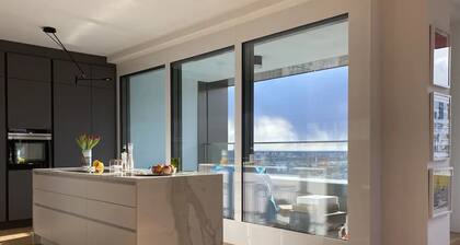Architectural Digest-worthy flat with stellar view