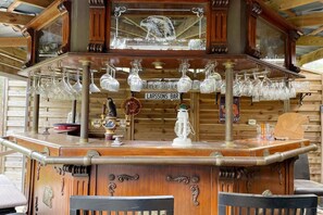 Bar (in der Unterkunft)